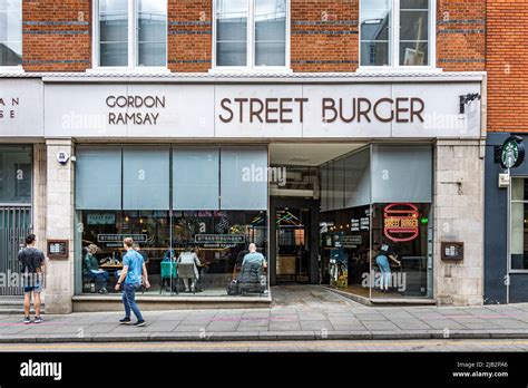 The Farringdon branch of Gordon Ramsay Street Burger on Cowcross Street ...