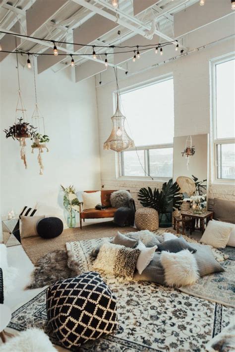 How To Create The Perfect Wedding Lounge Area | Junebug Weddings | Bohemian chic living room ...