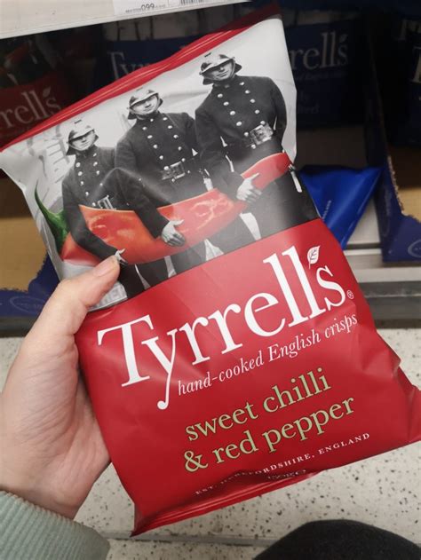 Tyrrells Sweet Chilli & Red Pepper Crisps 150g | Vegan Food UK