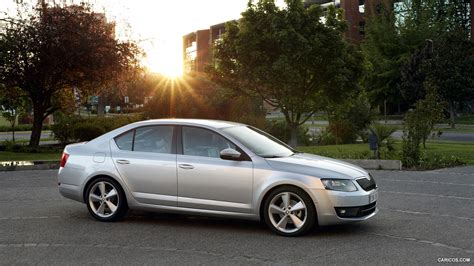 Skoda Octavia | 2013MY | Front