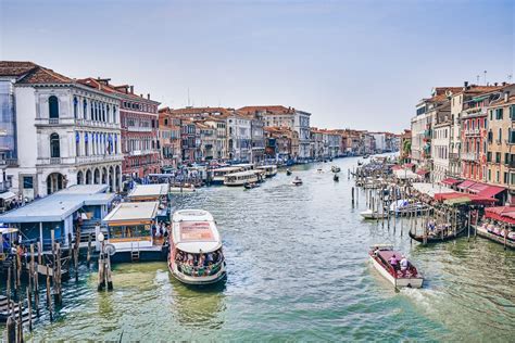 30+ Must-See Sights Along the Grand Canal in Venice