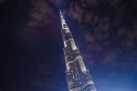 The World's Tallest Building: 10 Interesting Facts About The Burj Khalifa - WorldAtlas