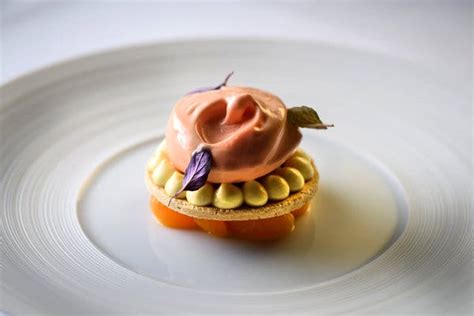 Bouley in TriBeCa Still Goes Its Own Way, Seductively - The New York Times