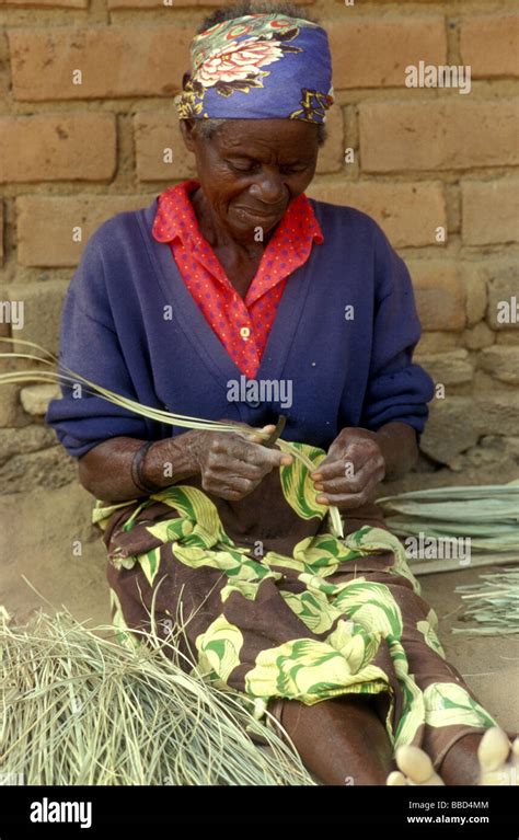 Nyanja woman lake niassa mozambique Stock Photo - Alamy