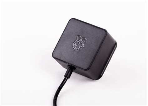 Raspberry Pi 4 Power Supply in Black