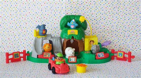 Fisher Price Little People Animal Sounds Zoo Play Set