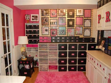 17 Best images about Best Scrapbook Room Ideas on Pinterest | Studios, Crafts and Pink tool box