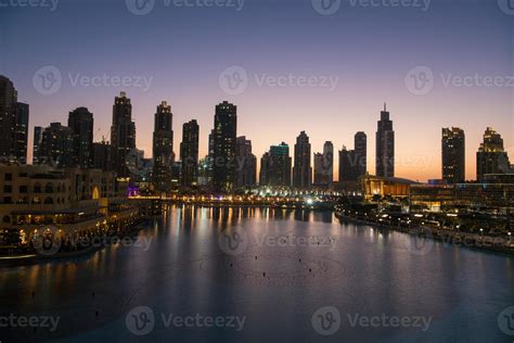 musical fountain in Dubai 11291701 Stock Photo at Vecteezy