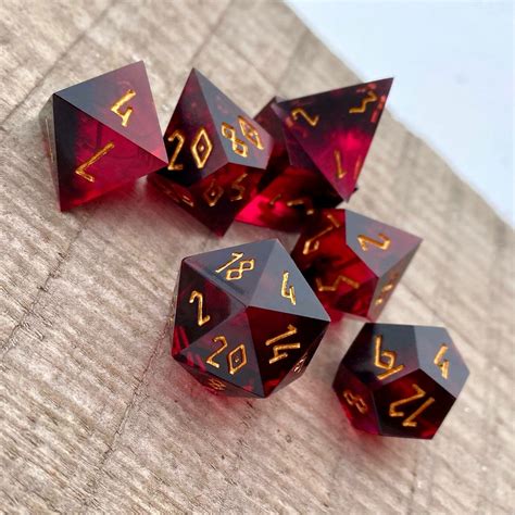 Handmade custom dice set for Dungeons and Dragons | Fantasy Minis