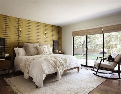 7 dreamy bedroom tips from professional homebody Joanna Gaines | Dreamy bedrooms, Joanna gaines ...