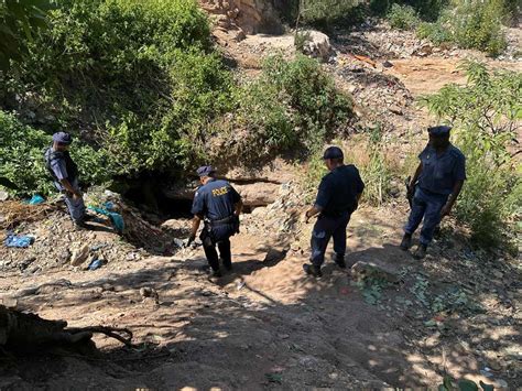 Body found at zama zama site in Roodepoort, reports say there should be ...