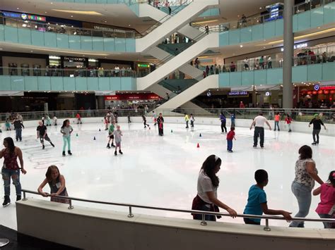 Galleria Ice Skating Center - 25 Photos & 43 Reviews - Skating Rinks ...