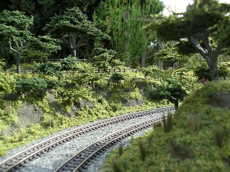 N gauge model railway scenery viewed close to track level | Model train ...