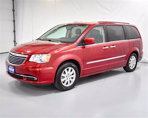 Pre-Owned 2015 Chrysler Town & Country Touring FWD Mini-van, Passenger