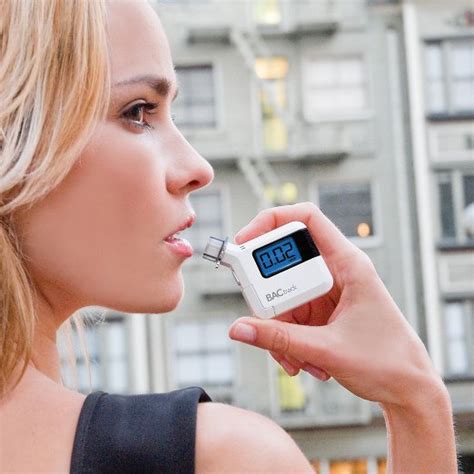 Best Breathalyzer Reviews: Top 10 in 2018