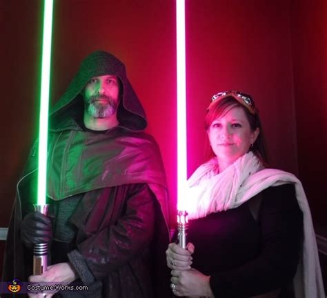 Luke Skywalker - The Last Jedi and Mara Jade Costume | DIY Costumes ...