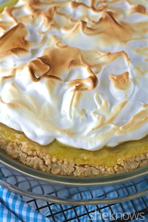 Gluten-Free Friday: Lemon meringue pie with homemade graham cracker crust – SheKnows