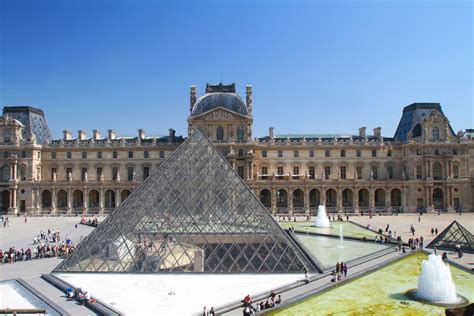 Louvre Paris Tourist Attractions - crazyapple0814