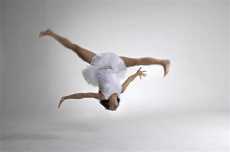 Aerial cartwheel - Wikipedia