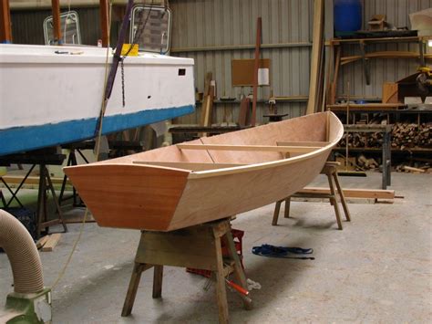 15 1/2 ft Rowboat Easy Build in Plywood | Wooden boat plans, Build your own boat, Wood boat plans