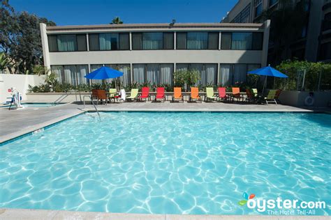 Holiday Inn Hotel & Suites Anaheim (1 BLK/Disneyland) - The Pool at the Holiday Inn Hotel ...