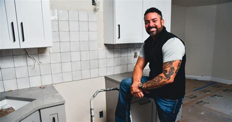 Denver’s Rico León, Star of HGTV’s ‘Rico to the Rescue,’ Is Joining eXp ...