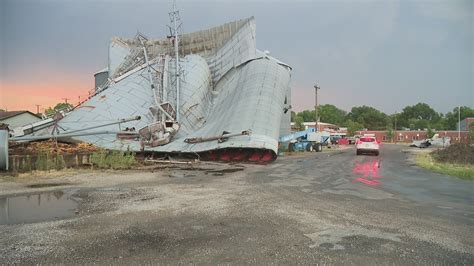 Storms leave damage across the St. Louis area Friday | ksdk.com