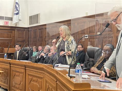 Akron council approves 2023 budget, but not everyone is on board | Ideastream Public Media