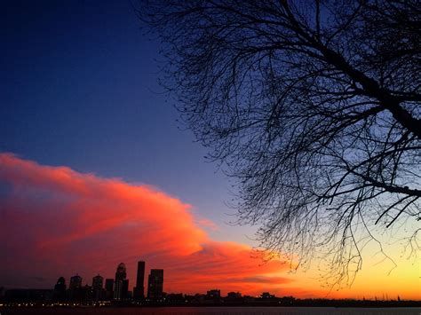 Louisville Skyline and tonight's sunset. : r/Louisville