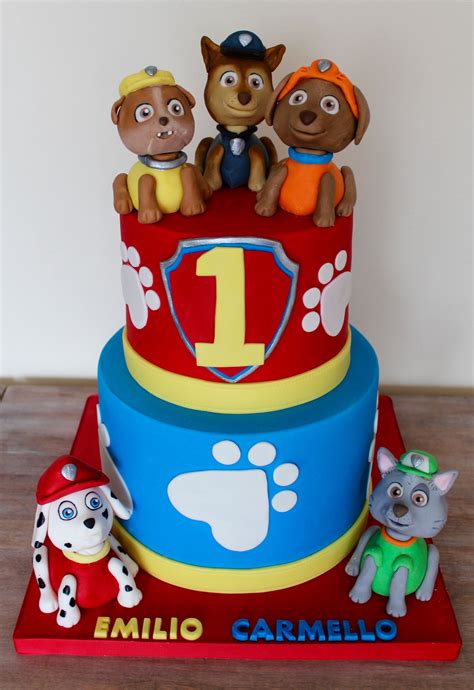 Paw Patrol fondant characters birthday cake | Paw patrol birthday cake ...