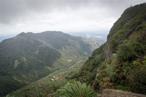 Horton Plains World's End | Richard van Yperen | Flickr