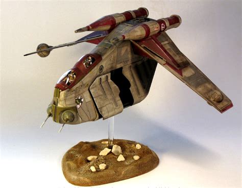 Star Wars Republic Gunship Model Kit Revell - O Espaço Virtual do Colecionador