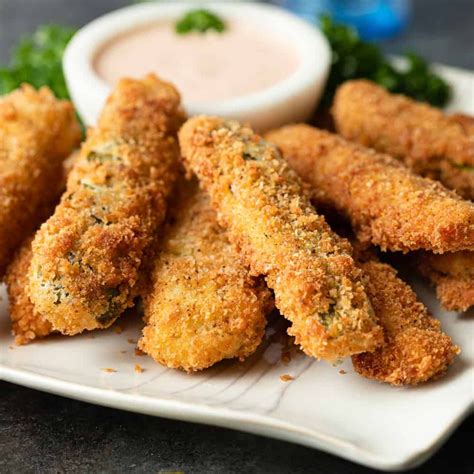 Fried Pickle Spears | Fried pickle spears, Fried pickles, Deep fried pickles