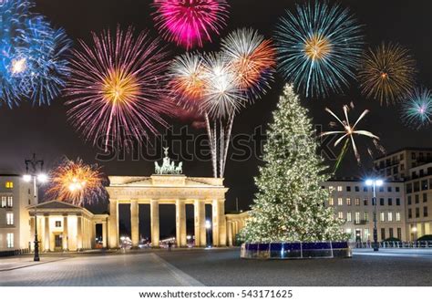 Brandenburg Gate Berlin Germany Fireworks Christmas Stock Photo (Edit ...