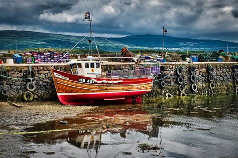 Tobermory Boat at Low Tide - Scotland Photograph by Stuart Litoff | Pixels