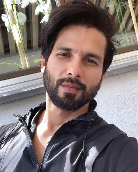 Shahid Kapoor Age, Height, Biography 2021 Wiki, Net Worth | Shahid kapoor, Bollywood actors, Actors