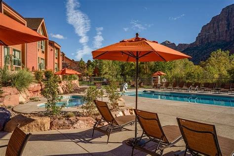 17 Best Hotels in Zion National Park for 2024 (Top-Rated Stays!)