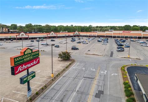 Schnucks Grocery Anchored Center/Springfield, Illinois