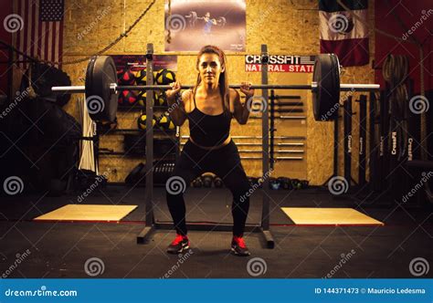 Crossfitter Training Hard daily Wod Deadlifting Editorial Stock Photo - Image of bodybuilder ...