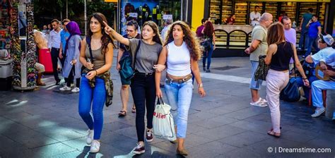 Streets And People Of Istanbul - Dreamstime