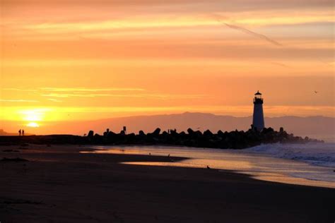 Santa Cruz Breakwater Lighthouse — Stock Photo © haveseen #146550223