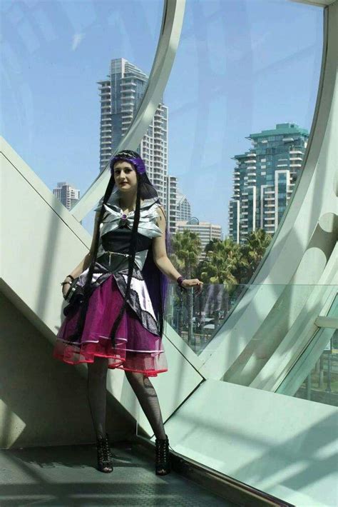 Raven Queen | Wiki | Cosplay Amino