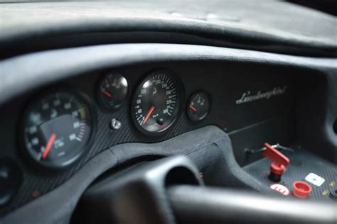 Descubrir 124+ imagen lamborghini diablo gtr interior - Abzlocal.mx