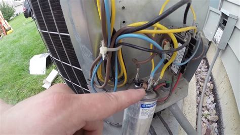 Carrier Air Conditioning Unit Repair: Capacitor Replacement - YouTube