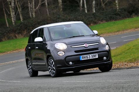 Fiat 500L Review (2022) | Autocar