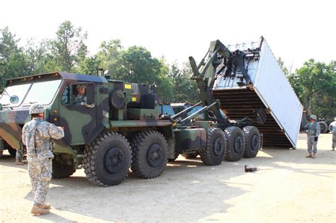 Умная военная логистика: войсковые транспортные средства