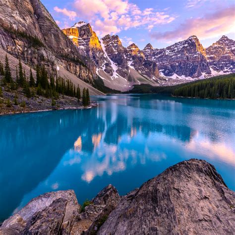 Moraine Lake, Alberta, Canada