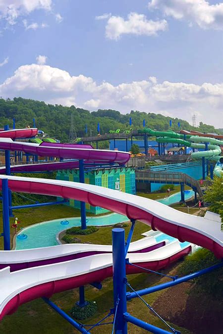 Best Water Park in Pittsburgh, PA | Sandcastle Water Park