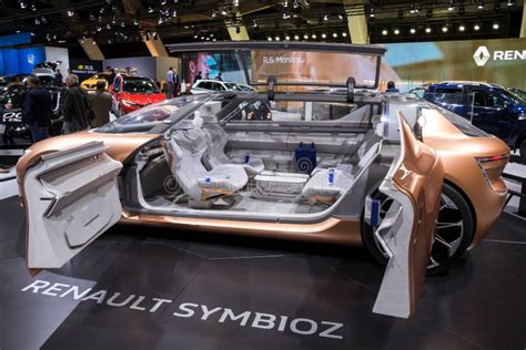 Renault Symbioz Concept Car Editorial Photo - Image of autoshow ...