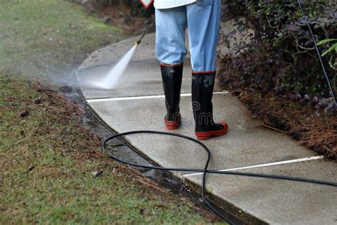 Worker Pressure Washing Sidewalk Stock Image - Image of concrete, high: 133744347